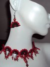 Gargantilla caf� y roja